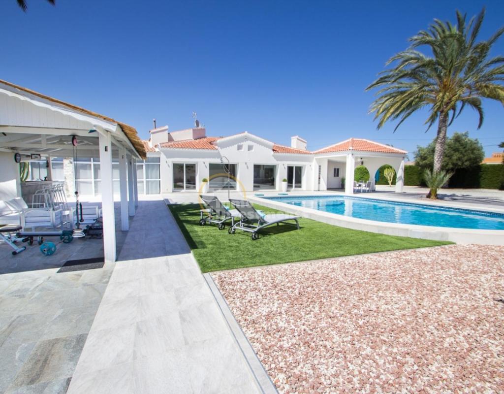 Villa Pyeranch Торевьиа Экстерьер фото